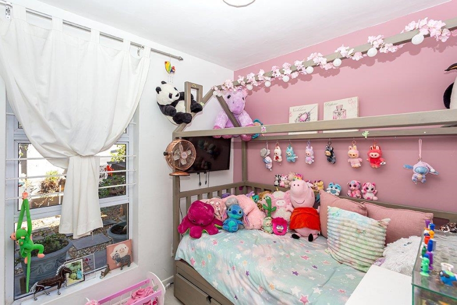 2 Bedroom Property for Sale in Table View Western Cape